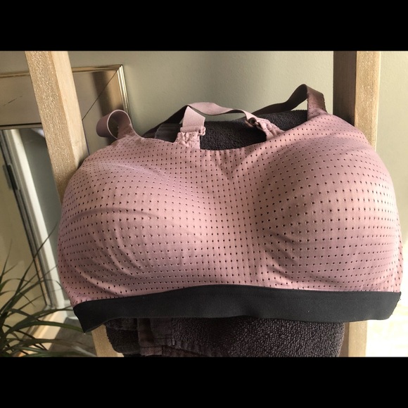 Victoria’s Secret sport bras set of two - Picture 5 of 9